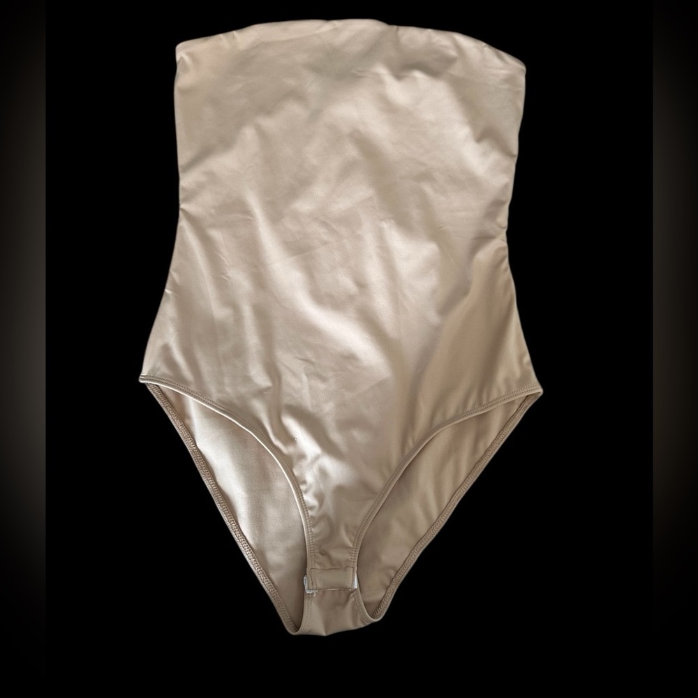 Fashion Nova Nude/Tan Strapless One-Piece Bodysuit